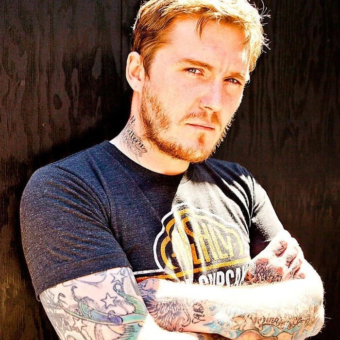 BRIAN FALLON : LA VOIX DU FOLK PUNK AMÉRICAIN