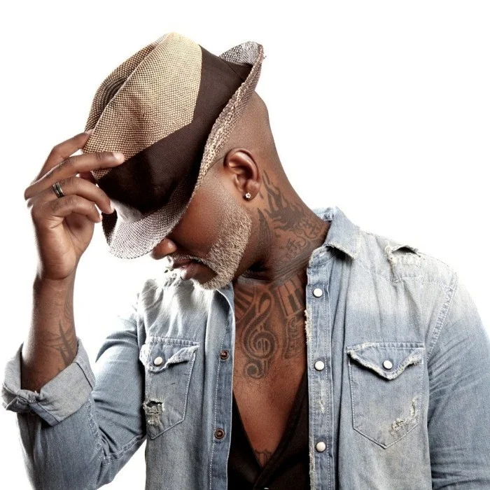 WILLY WILLIAM : LE DJ PRODUCTEUR FRANÇAIS AU SOLEIL