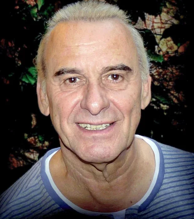 MICHEL COSTA : LE PARCOURS D'UN ARTISTE SOLITAIRE