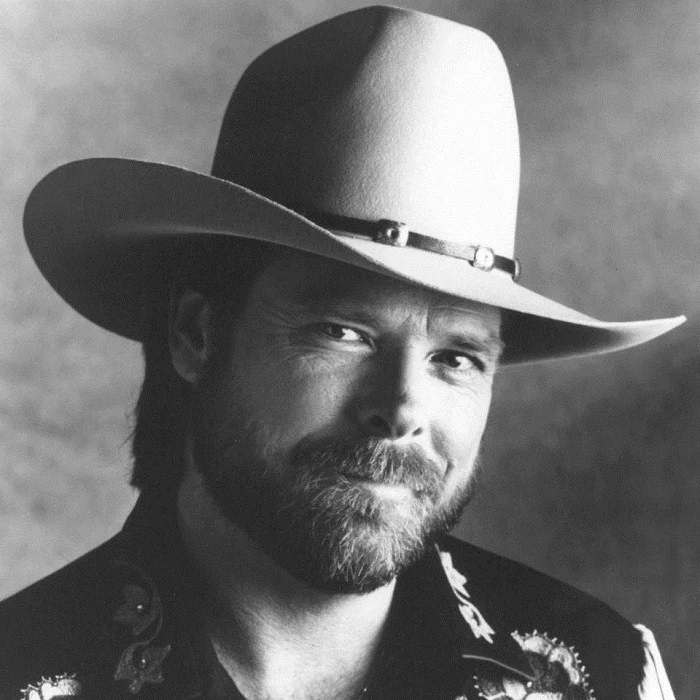 DAN SEALS : LA VOIX DOUCE DU COUNTRY ROCK AMÉRICAIN