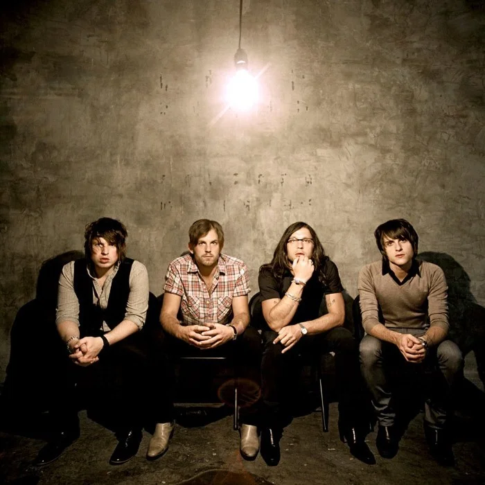 KINGS OF LEON : BIOGRAPHIE DU GROUPE DE ROCK AMÉRICAIN