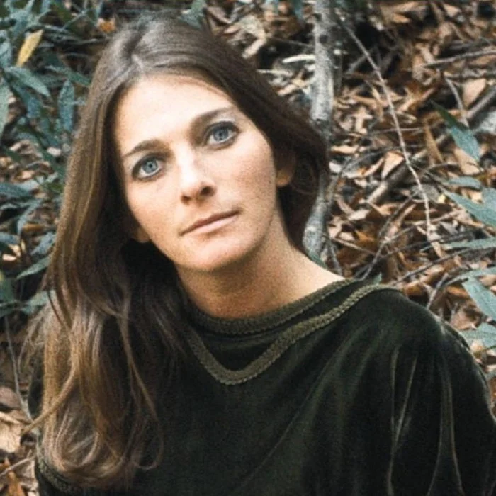 JUDY COLLINS : LA VOIX INTEMPORELLE DU FOLK AMÉRICAIN