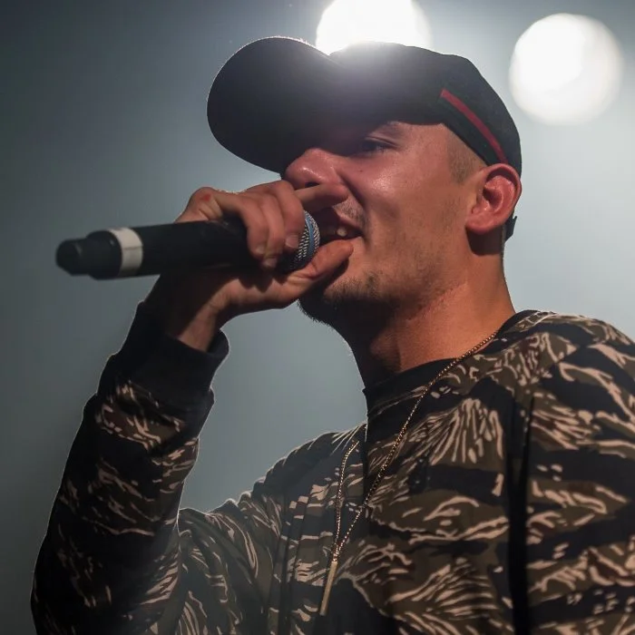 CAPITAL BRA : LE RAPPER GERMANO-RUSSE QUI A CONQUIS L'ALLEMAGNE