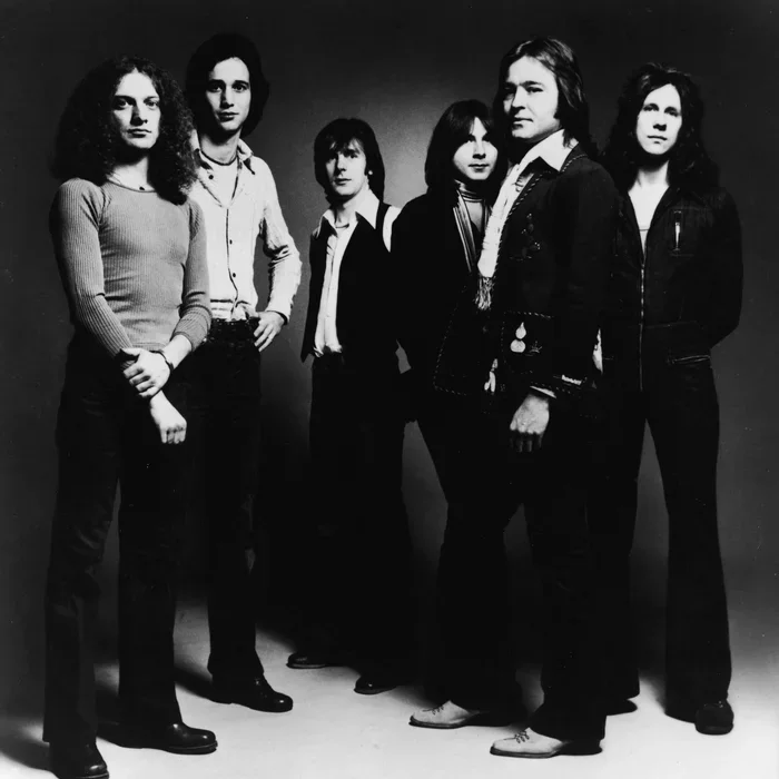 FOREIGNER : L'ÉPOPÉE ROCK ANGLO-AMÉRICAINE