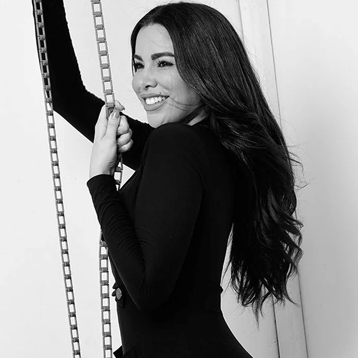 NAYER : LA VOIX LATINO-AMÉRICAINE DERRIÈRE LE TUBE « SUAVEMENTE »