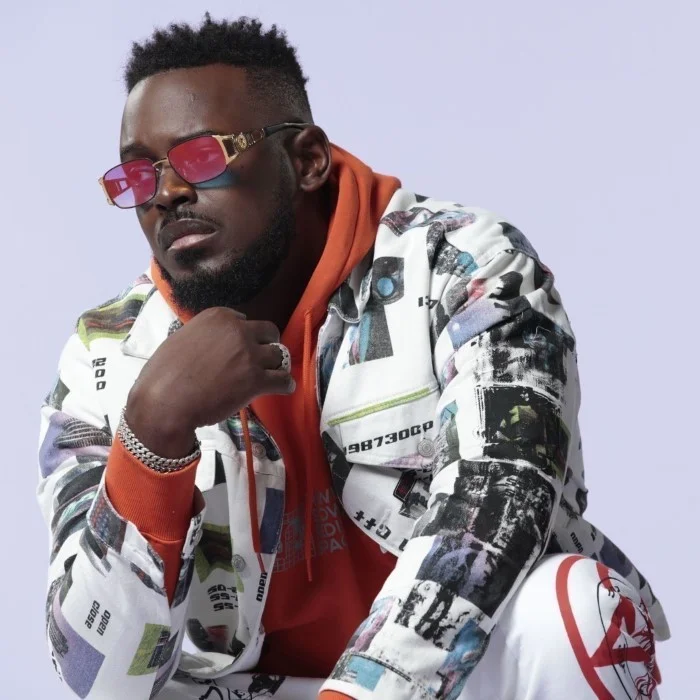 KEBLACK : BIOGRAPHIE, CARRIÈRE ET STYLE DU RAPPEUR FRANCO-CONGOLAIS