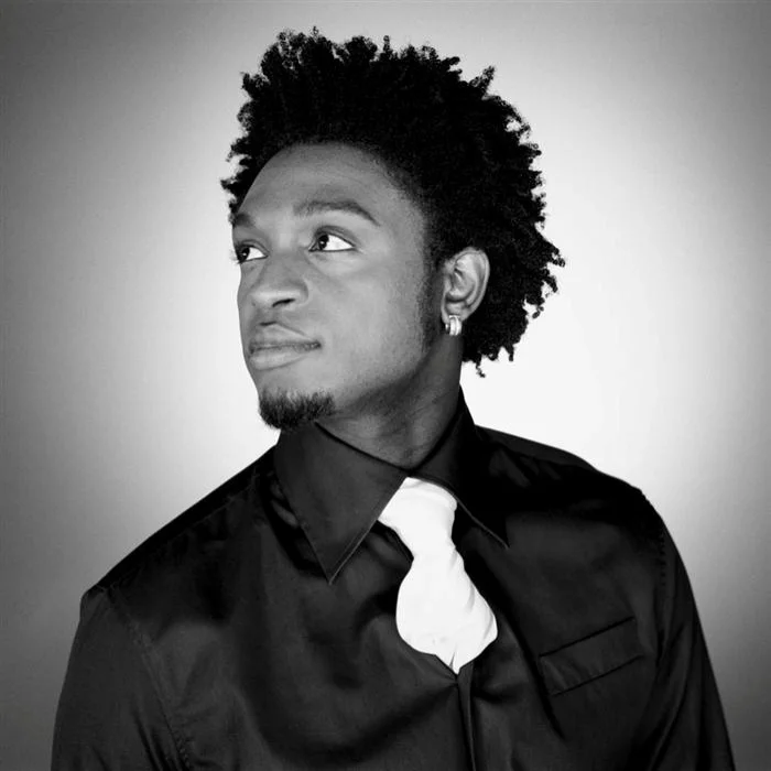 CORNEILLE, LE CHANTEUR CANADIEN AUX VOIX DE SOUL ET DE SOUFFLE