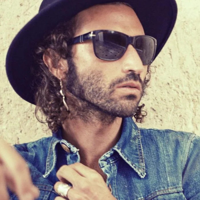 LEIVA : LA VOIX ESPAGNOLE QUI A MARQUÉ LE ROCK