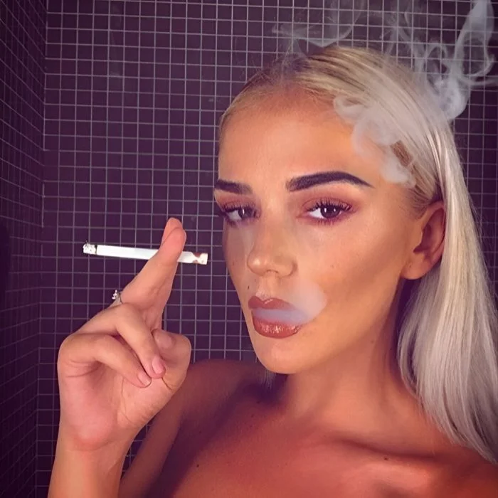 LOREDANA : LA VOIX INTEMPORELLE DE LA POP ROUMAINE