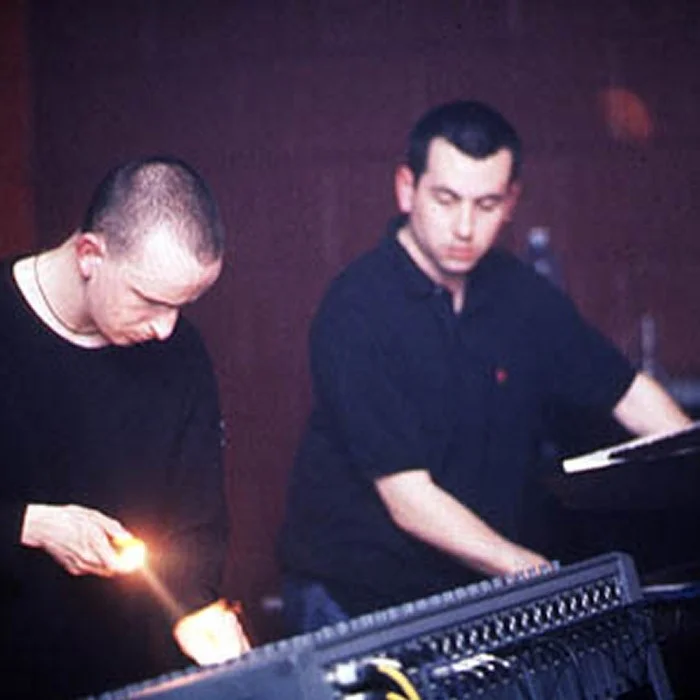 LFO : PIONNIERS DE LA BLEEP TECHNO ANGLAISE