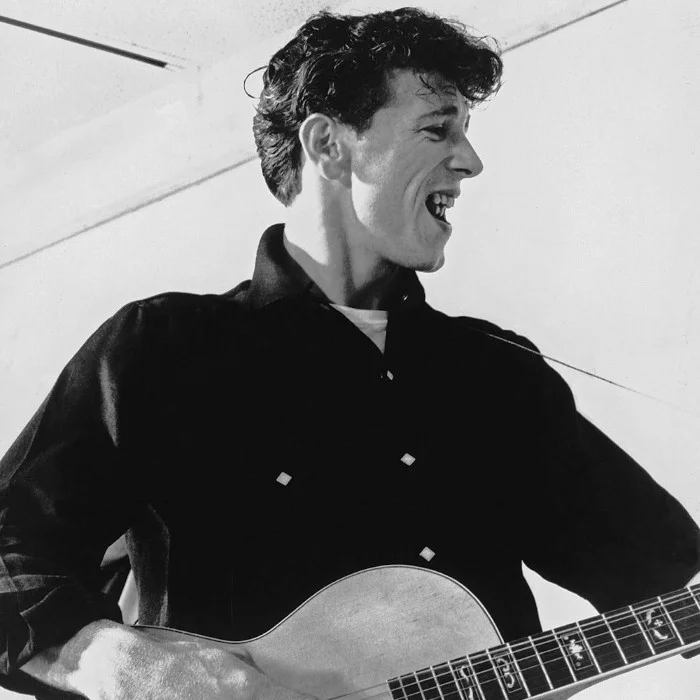 GENE VINCENT : LE PAPA DU ROCKABILLY ET SON HÉRITAGE INTEMPOREL