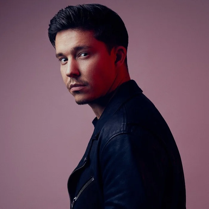 NICO SANTOS : LA VOIX ALLEMANDE QUI A CONQUIS LA POP