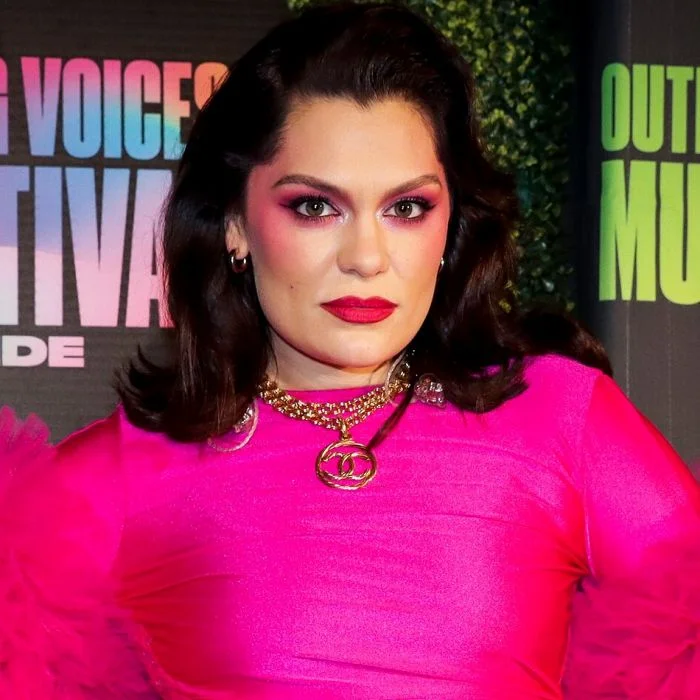 JESSIE J : LA VOIX PUISSANTE DE LA POP BRITANNIQUE