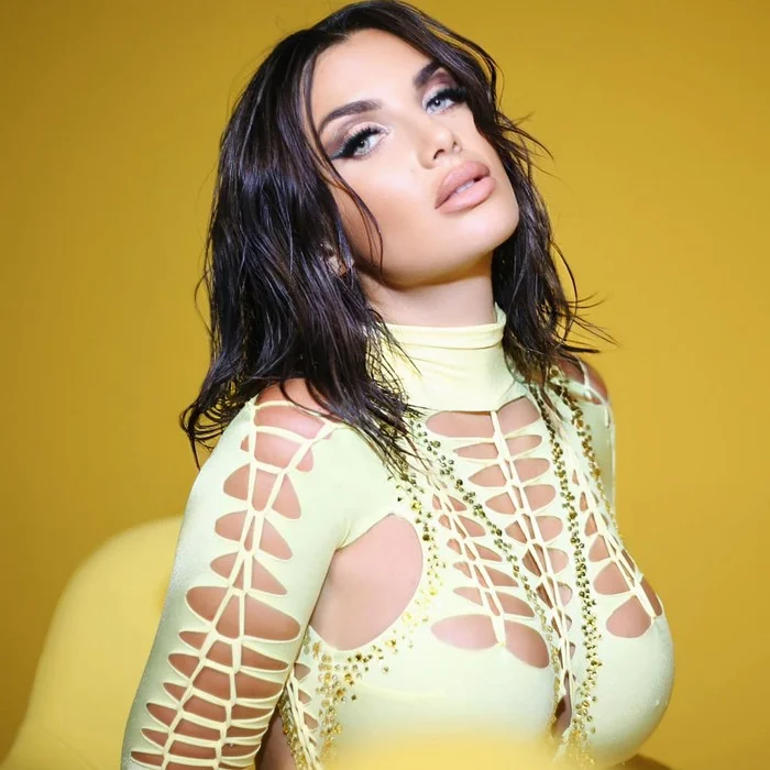 ELETTRA LAMBORGHINI : LA PRINCESSE ITALIENNE DU LATIN POP