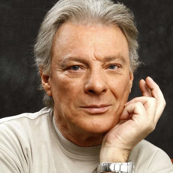 HERBERT LÉONARD : BIOGRAPHIE DU CHANTEUR FRANÇAIS