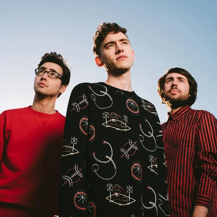 YEARS & YEARS : L'ASCENSION ET L'ÉVOLUTION DU TRIO POP BRITANNIQUE