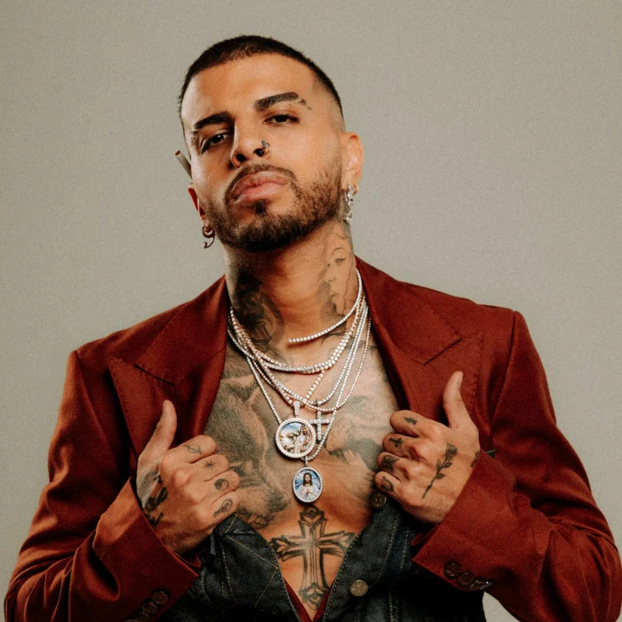 RAUW ALEJANDRO : LA NOUVELLE STAR DU REGGAETON