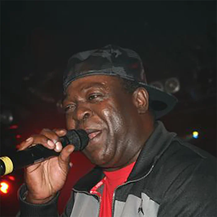 CHAKA DEMUS : LE REINE DU DANCEHALL JAMAÏCAIN