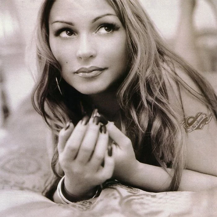 ANGIE MARTINEZ : BIOGRAPHIE DE LA REINE DU HIP HOP LATINO