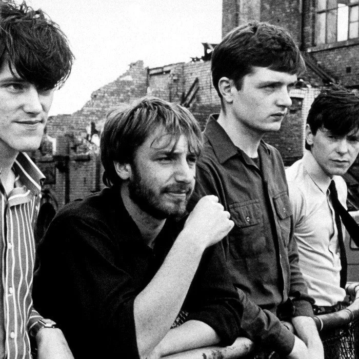 JOY DIVISION : L'HÉRITAGE SOMBRE ET INTEMPORE DU POST-PUNK