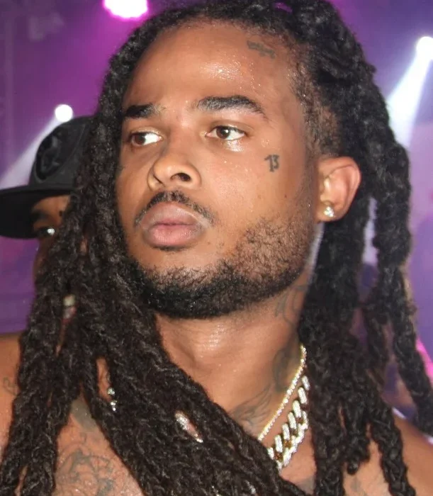 KALASH CRIMINEL : BIOGRAPHIE DU RAPPEUR FRANCO-CONGOLAIS