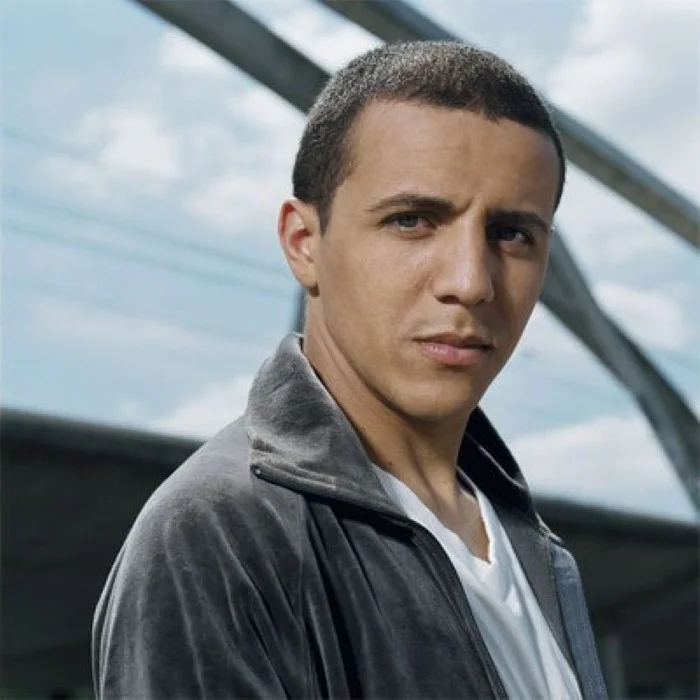 FAUDEL : LE PRINCE DU RAÏ QUI A CONQUIS LA FRANCE