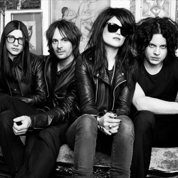 THE DEAD WEATHER : LE FUSIL À TROIS COUPS DU ROCK ALTERNATIF