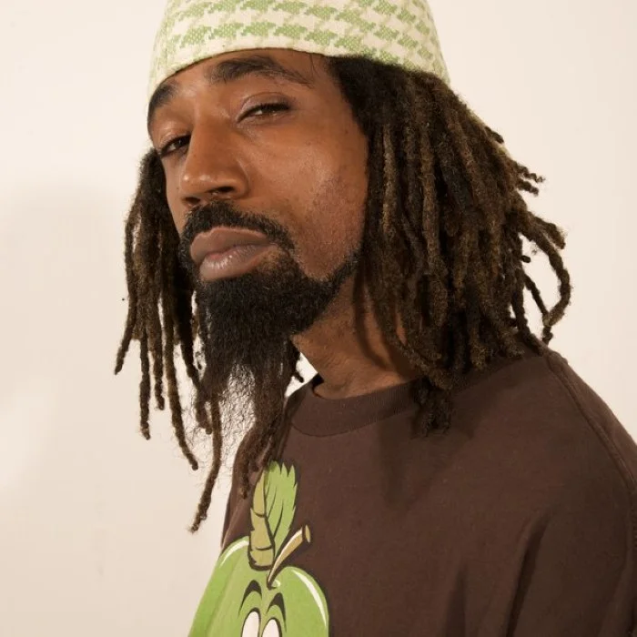 AKIL : LE MC DE JURASSIC 5, PILIER DU HIP-HOP