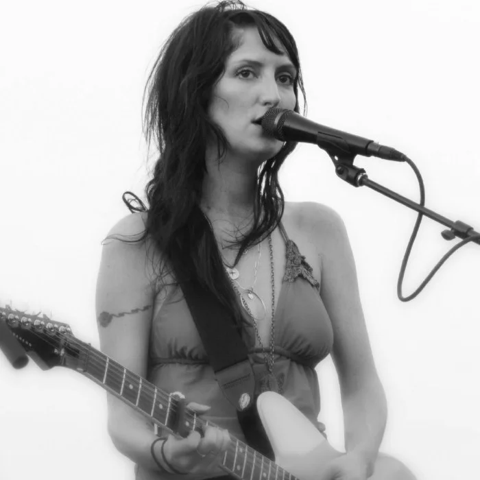 MARIA TAYLOR : LA VOIX DOUCE DE L'INDIE ROCK AMÉRICAINE