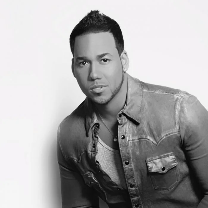 ROMEO SANTOS : LE ROI DE LA BACHATA MODERNE