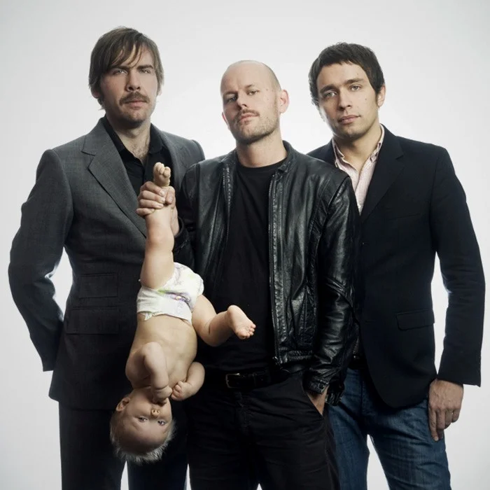 PETER BJORN AND JOHN : LE TRIO SUÉDOIS QUI A MARQUÉ L'INDIE ROCK