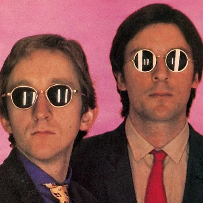 THE KORGIS : LE DUO POP ROCK BRITANNIQUE DERRIÈRE LE TUBE "EVERYBODY'S GOT TO LEARN SOMETIMES"