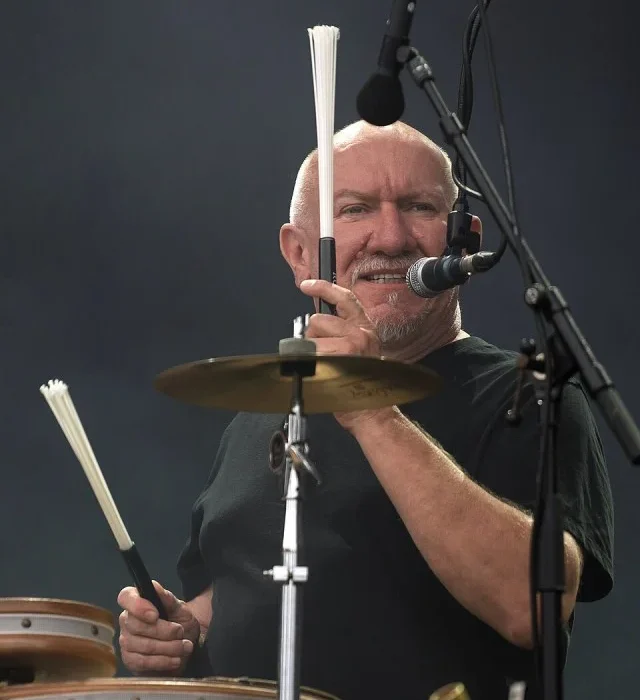 LOÏC LAPORTE : UN ARTISTE SOLITAIRE AU PARCOURS INTIME