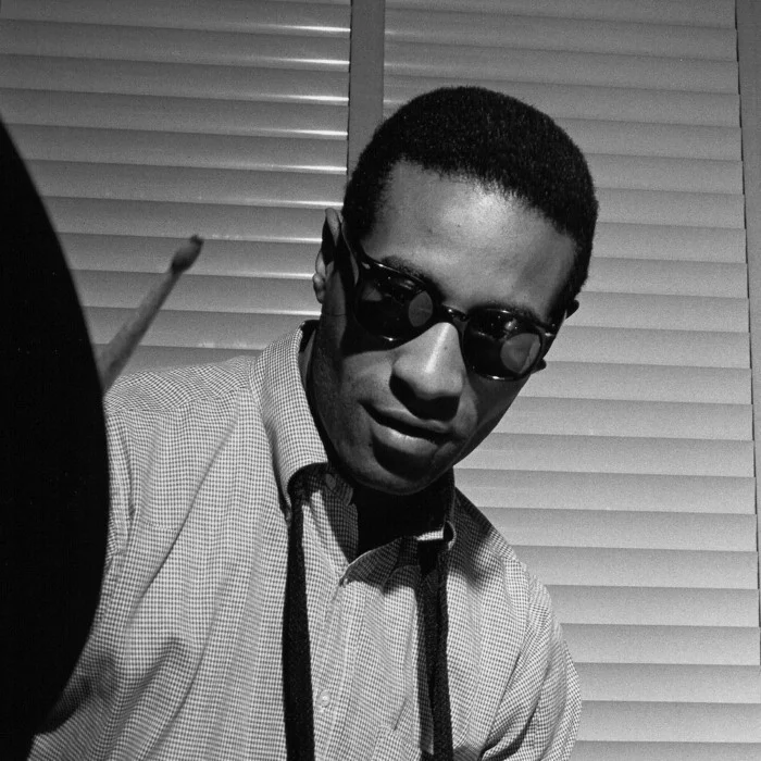 MAX ROACH : BATTEUR DE JAZZ LÉGENDAIRE ET INNOVATEUR