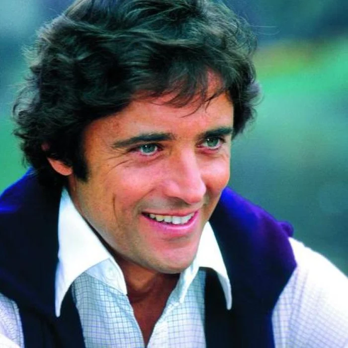 SACHA DISTEL : LE CHARMEUR DE LA CHANSON FRANÇAISE