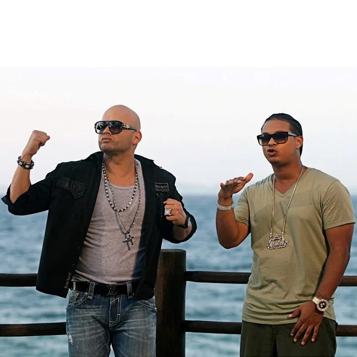 FUEGO : L'ARTISTE LATIN QUI A ENFLAMMÉ LA SCÈNE MERENGUE ET REGGAETON