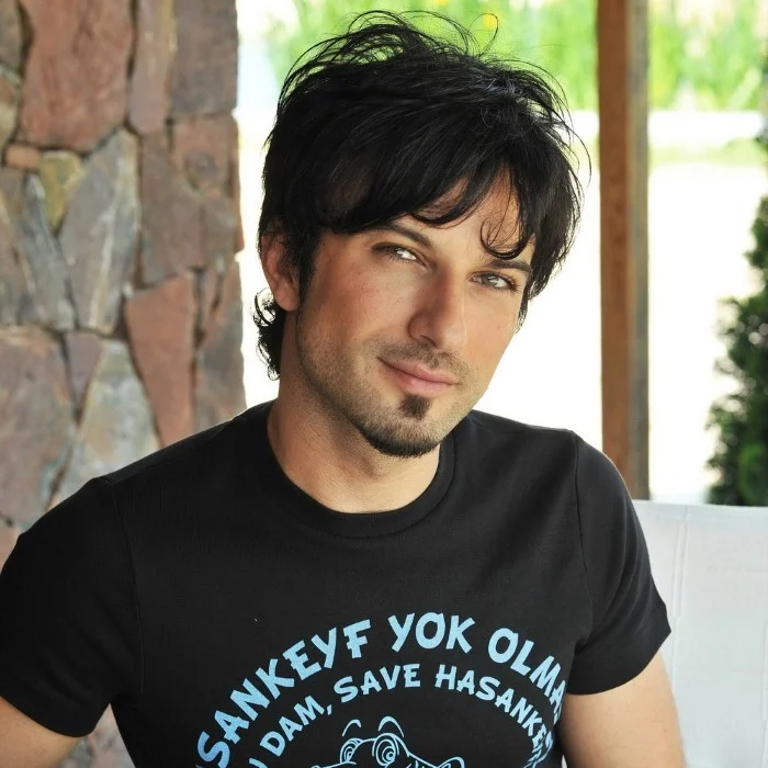 TARKAN : LA STAR DE LA POP TURQUE AU CŒUR DE L'EUROPE
