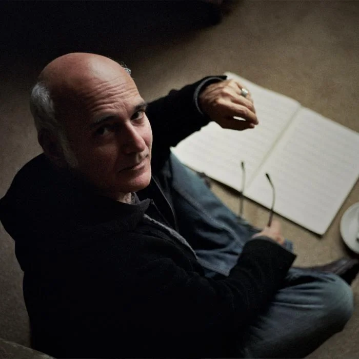 LUDOVICO EINAUDI : LE PIANISTE ITALIEN QUI A CONQUIS LE MONDE