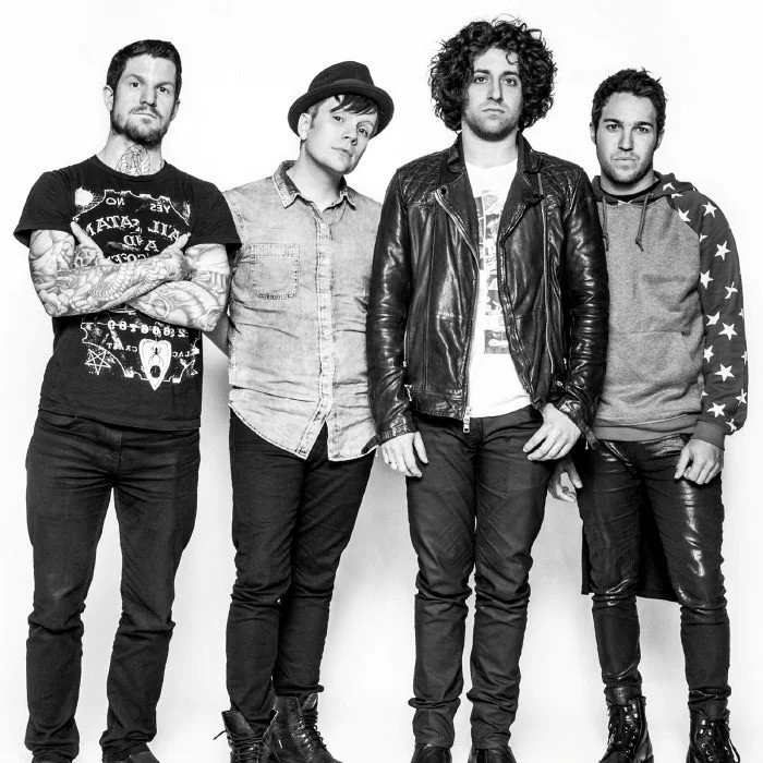 FALL OUT BOY : DU POP PUNK DE CHICAGO AU SOMMET MONDIAL