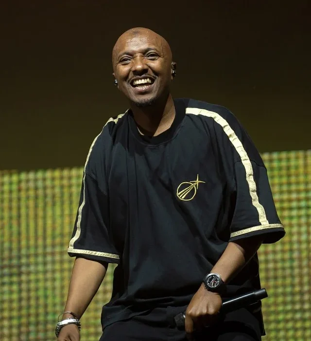 AWA IMANI : BIOGRAPHIE D'UNE ARTISTE FRANÇAISE