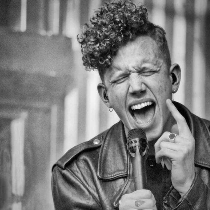ERIK HASSLE : LA POP SUÉDOISE AU CŒUR SENSIBLE