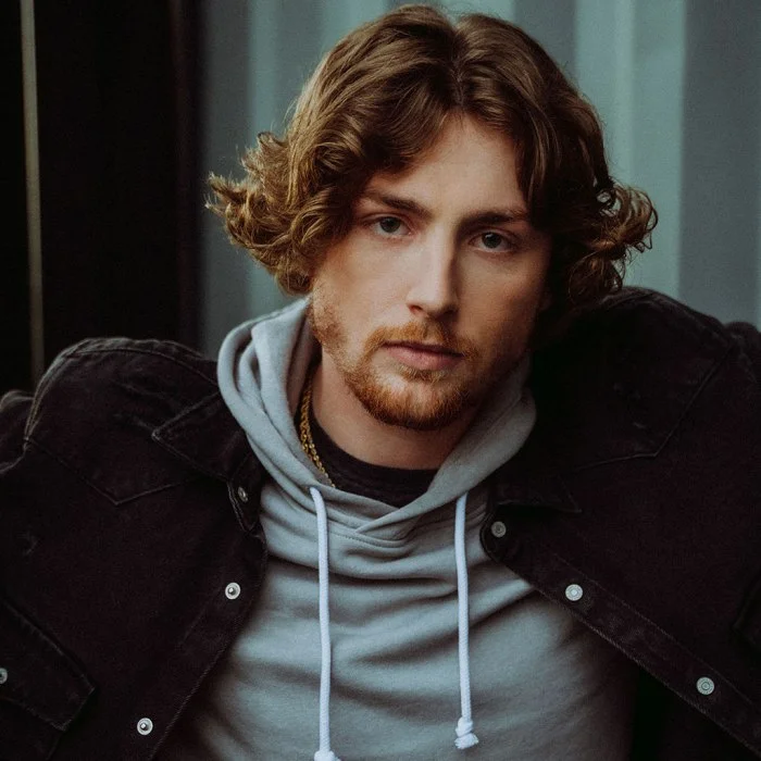 BAILEY ZIMMERMAN : LA NOUVELLE VOIX DE LA COUNTRY AMÉRICAINE