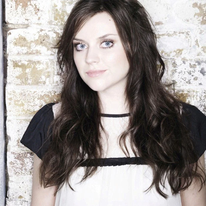 AMY MACDONALD : LA VOIX ÉCOSSAISE DU FOLK ROCK