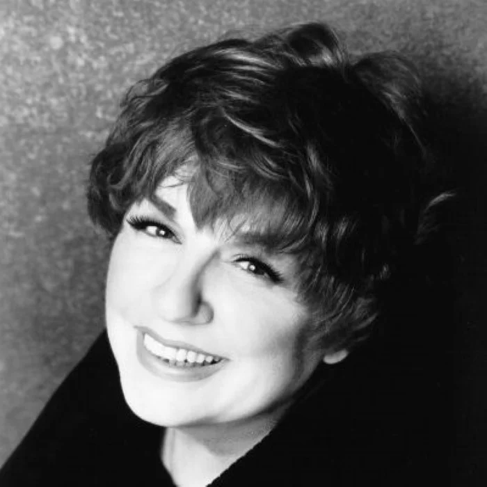 CAROL SLOANE : LA VOIX VELOUTÉE DU JAZZ AMÉRICAIN