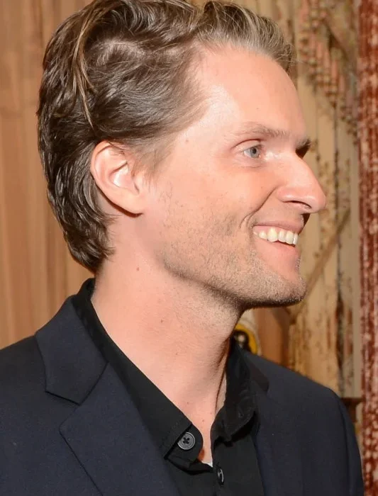 TOBY GAD : L'ARCHITECTE SONORE QUI A FAIT VIBRER LA POP MONDIALE