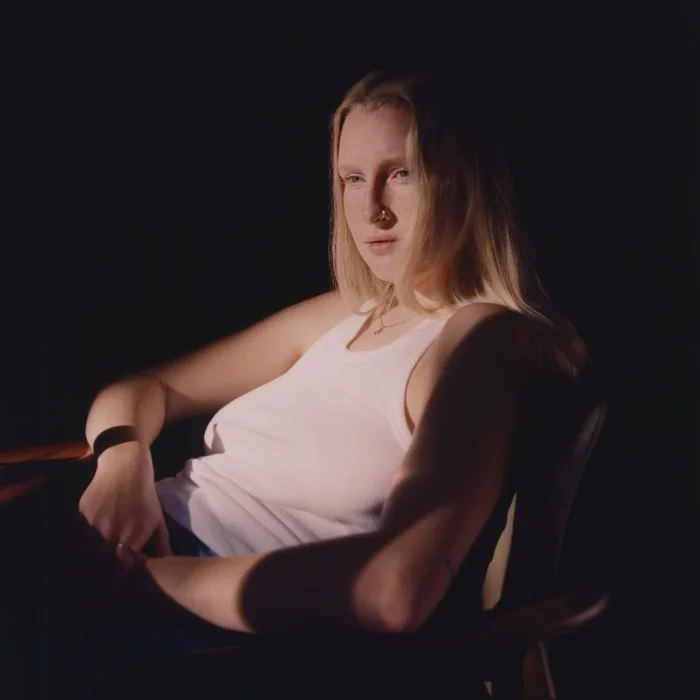 BILLIE MARTEN : LA VOIX FOLK ANGLAISE QUI A CONQUIS LE MONDE