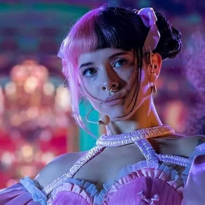MELANIE MARTINEZ : L'ENFANT TERRIBLE DE LA POP ALTERNATIVE