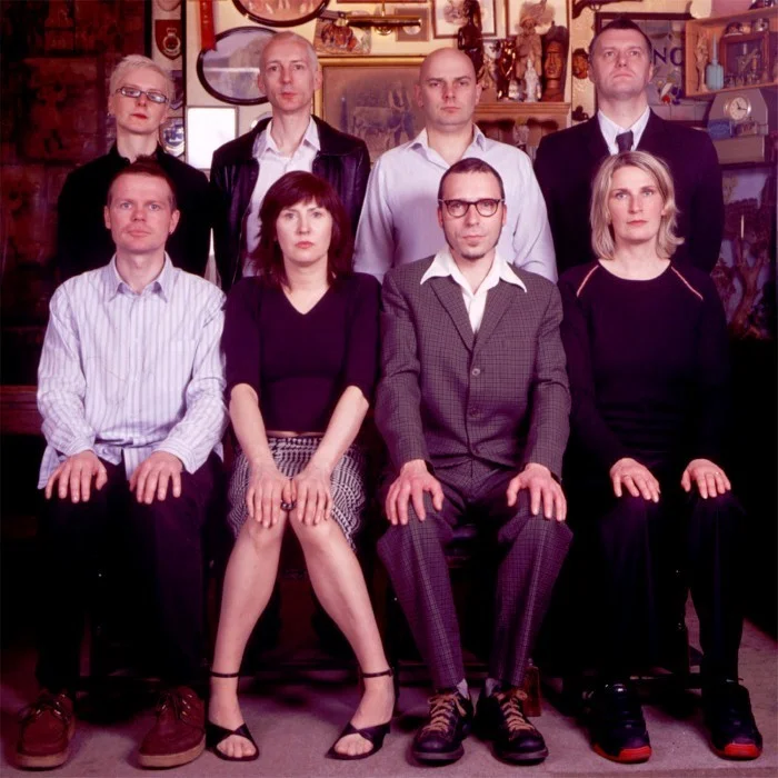 CHUMBAWAMBA : DU PUNK ANARCHISTE AU HIT PLANÉTAIRE