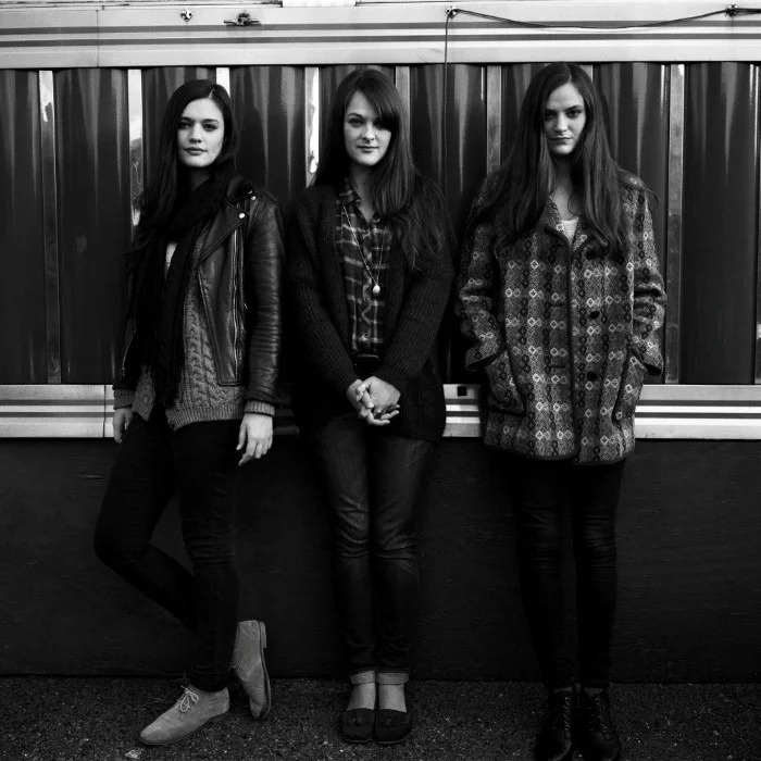 THE STAVES : L'HARMONIE FÉMININE DU FOLK BRITANNIQUE