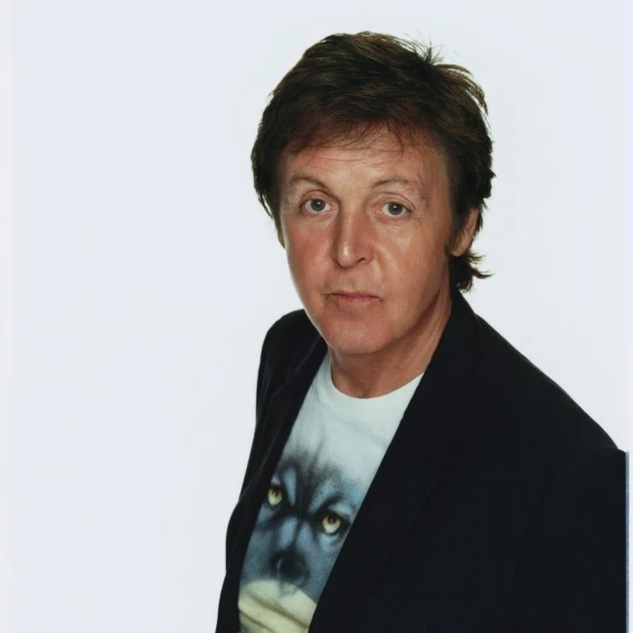 PAUL MCCARTNEY : LA LÉGENDE VIVANTE DE LA POP BRITANNIQUE
